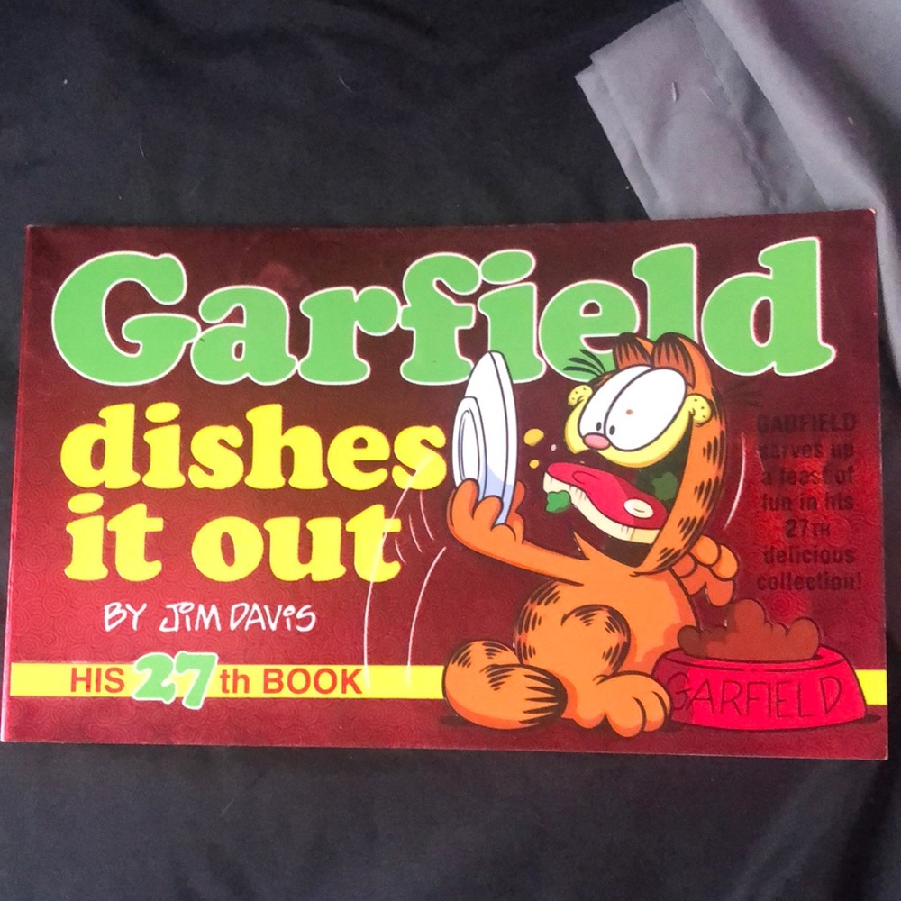 Garfield "dishes it out" Comic Book - Red, Green, Yellow Cover